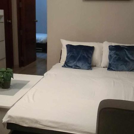 2-Bedroom Boutique City Condo - Newly Renovated! Себу Экстерьер фото