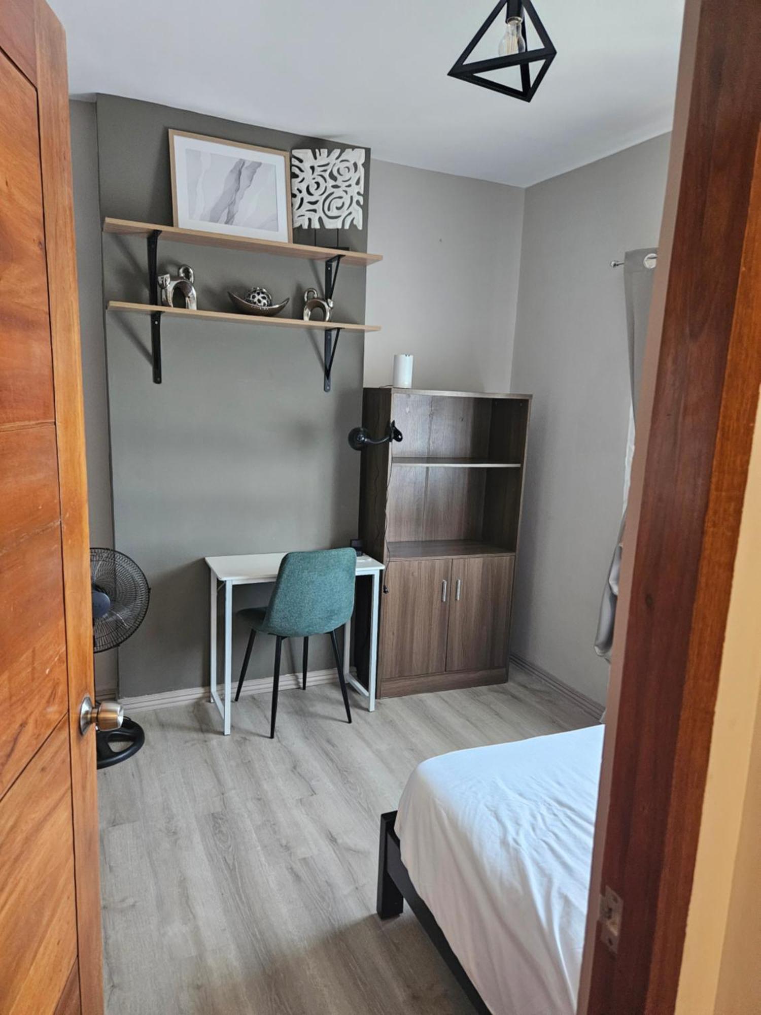 2-Bedroom Boutique City Condo - Newly Renovated! Себу Экстерьер фото