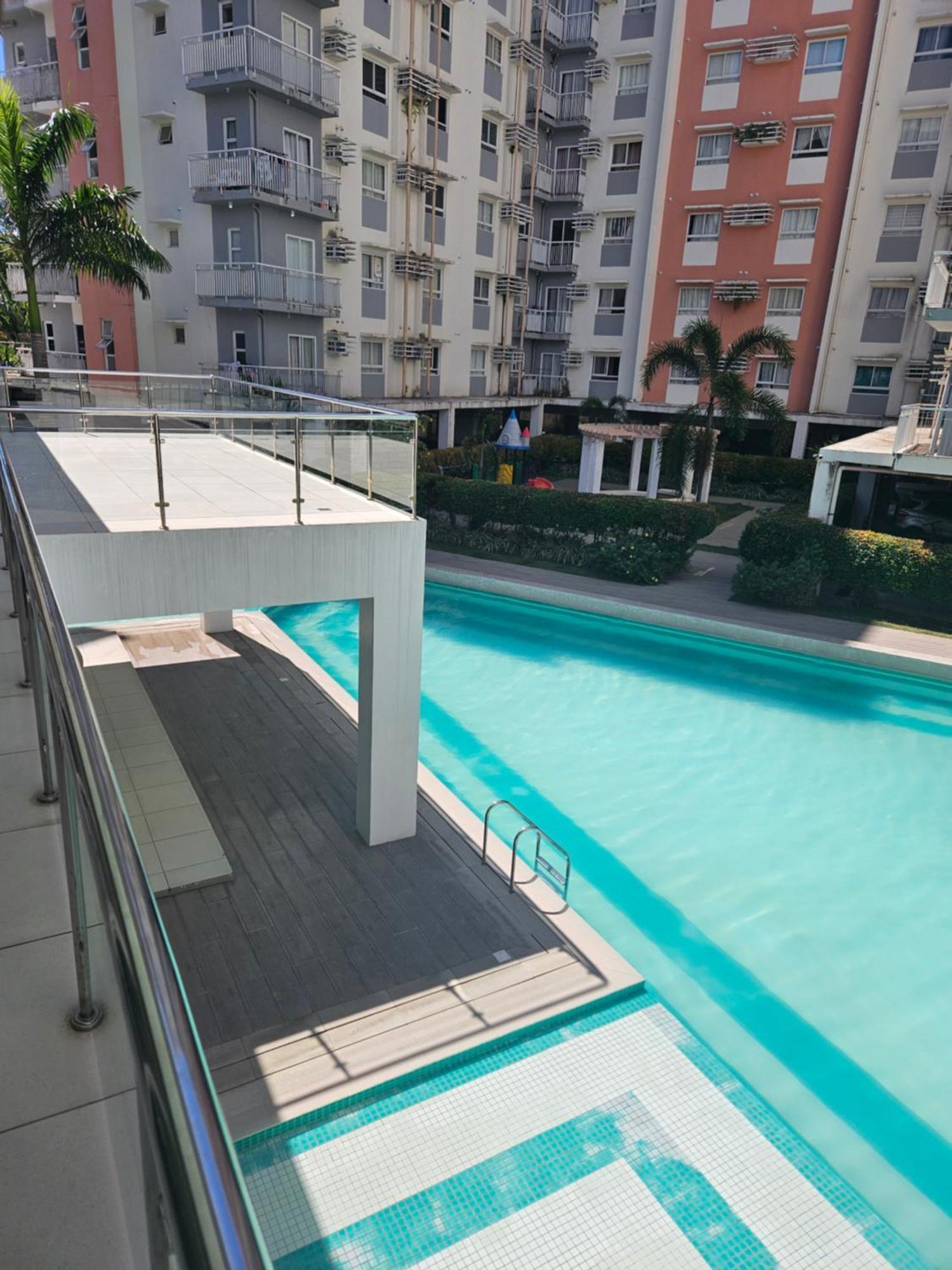2-Bedroom Boutique City Condo - Newly Renovated! Себу Экстерьер фото
